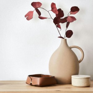 Non-woven wallpaper concrete look white cream 35546